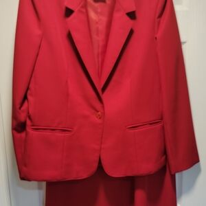 Like New- Stylish Red Panther suit. Includes a blazer,Pants & skirt. (See Below)